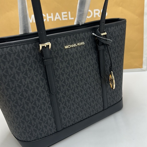 MICHAEL KORS
Jet Set Travel Logo Top-Zip Shoulder Tote
Bag BLACK MULTI Color - Picture 7 of 15